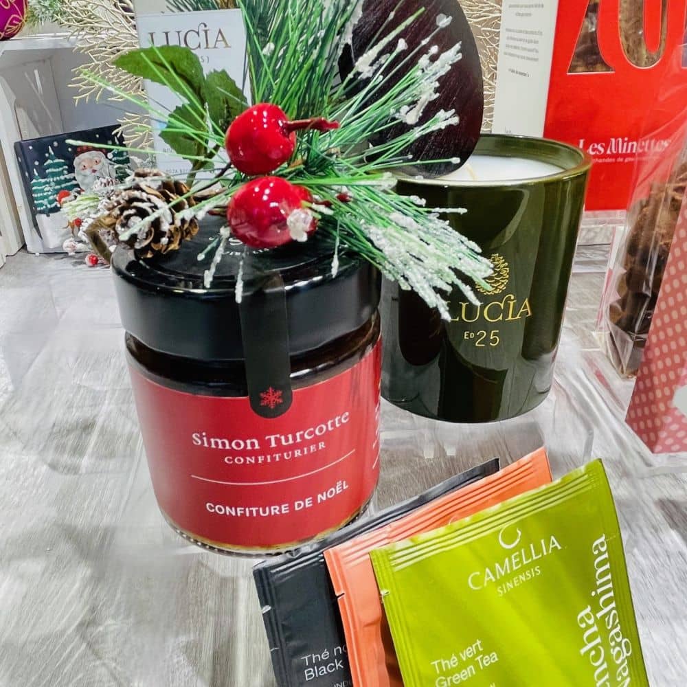 Chillin around the fire gourmet gift box with Christmas jam, teas and candle - Dolce Cadeaux