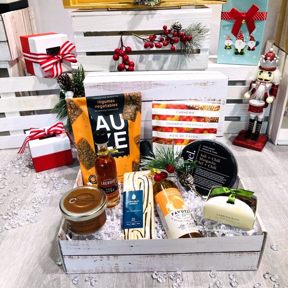 coffret cadeau Noël plaisirs coupables avec mousse de foie gras à l'armagnac, glass rimmer margarita, gâteau, craquelins, cidre de glace, produits du Québec - Dolce Cadeaux