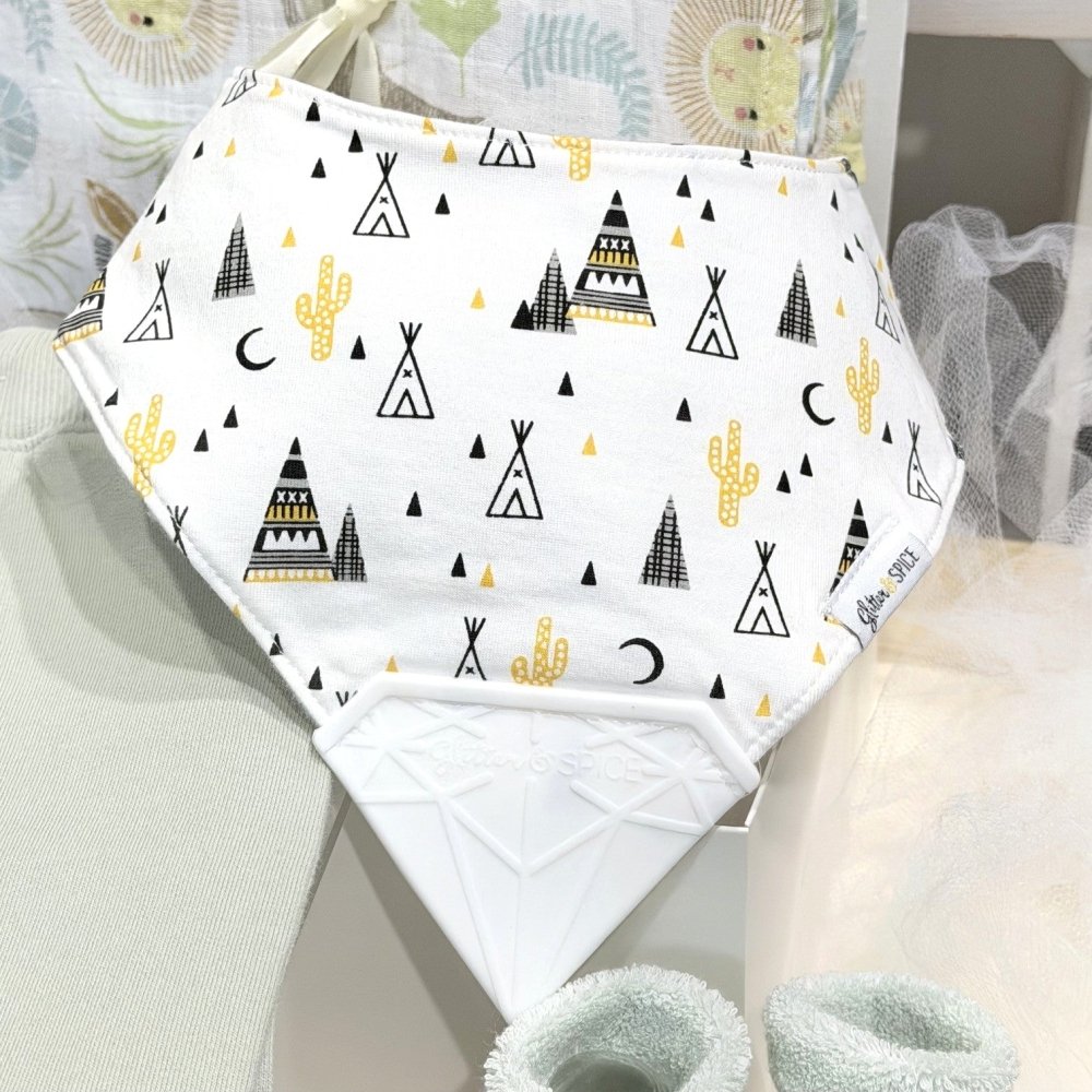 bavoir avec embout pour soulager gencives, cadeau bébé
