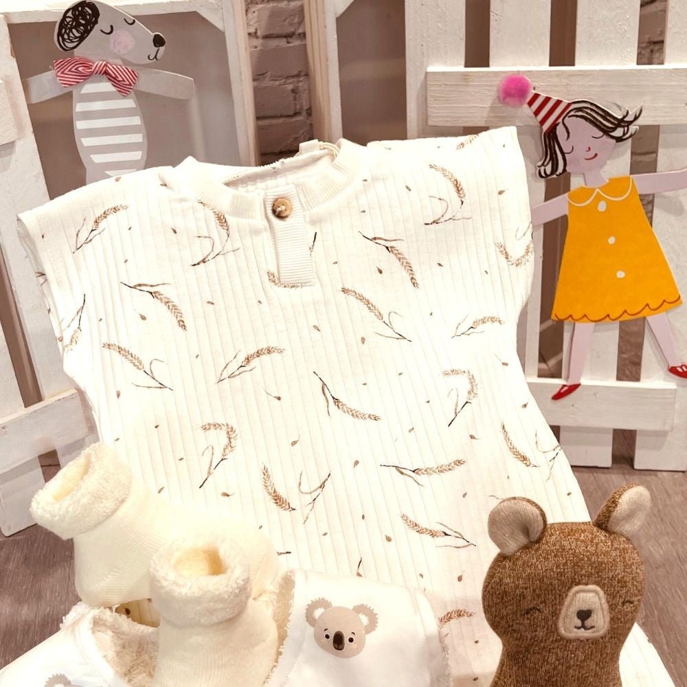 "Sweet Trésor baby gift box featuring adorable essentials from Quebec