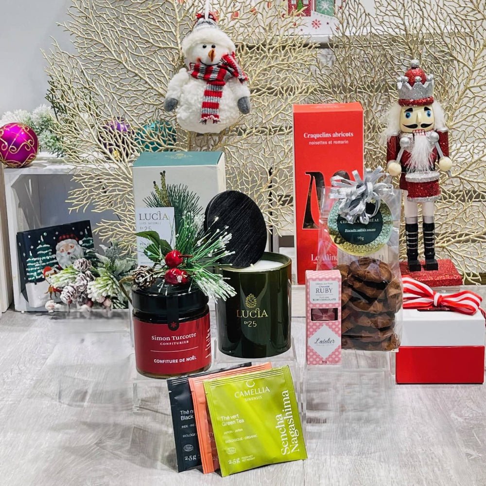 coffret cadeau gourmand Autour du Feu avec confiture de noel, craquelins, biscuits chocolat, bougie de noel, thé camelia sinensis