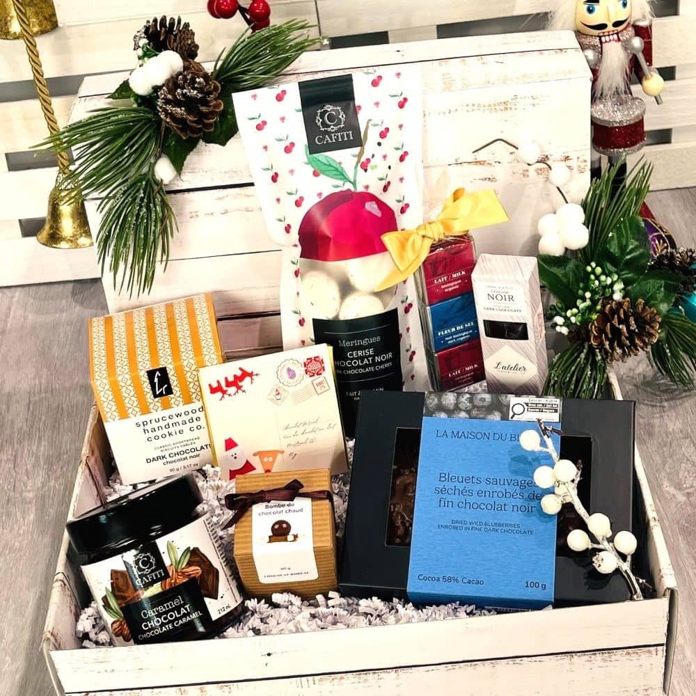 coffret noël-choco-festin avec caramel au chocolat, tablettes chocolat et chocolat chaud. Dolce Cadeaux
