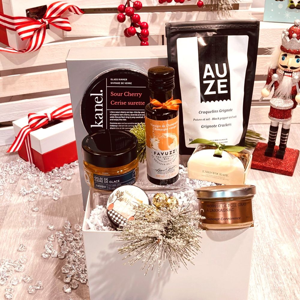 coffret gourmand du Québec  Château du Roy avec cidre de glace, mousse de foie gras, gâteau l'Aristocrate et bougie- Dolce Cadeaux 