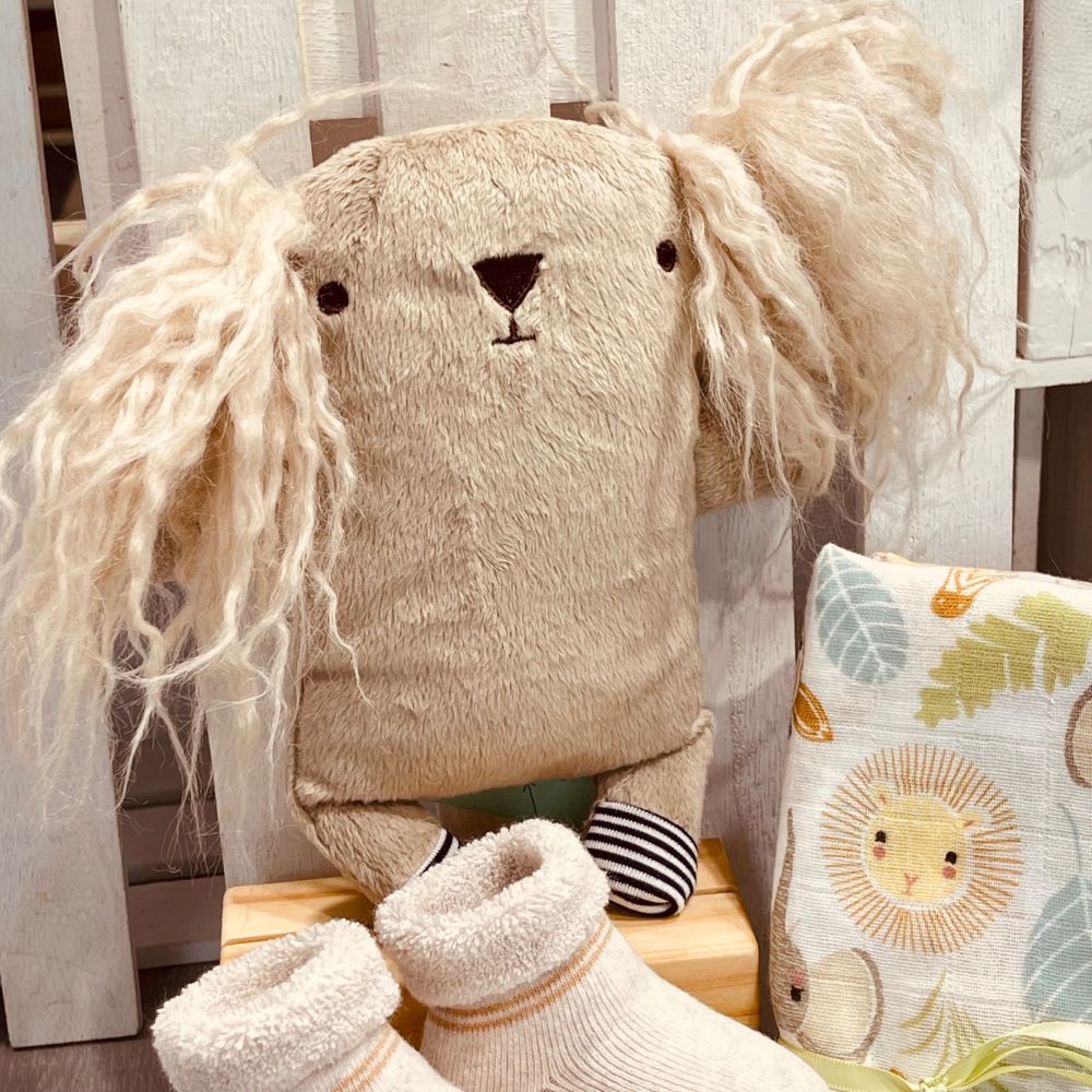 cadeau naissance avec peluche Raplapla, couverture coton, chaussons et savon bébé, Dolce Cadeaux
